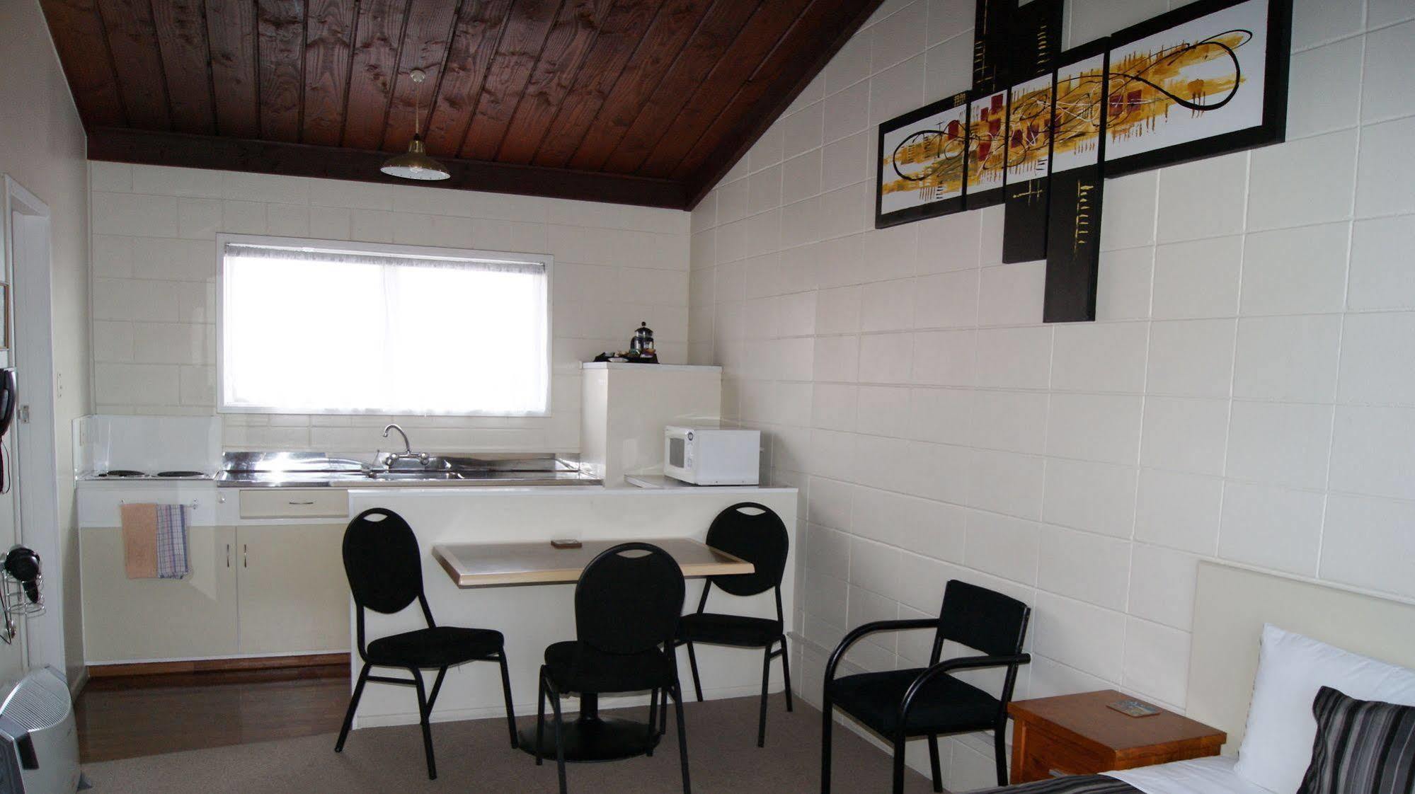 Tourist Court Motel Whakatane Zewnętrze zdjęcie